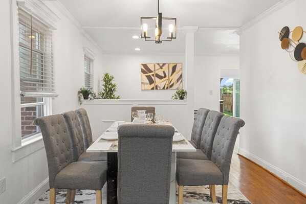 Dining - Entire Spacious 5-bedroom house near DC! (Arlington)