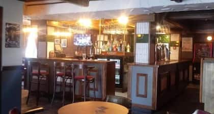 OYO The Castlegate Arms