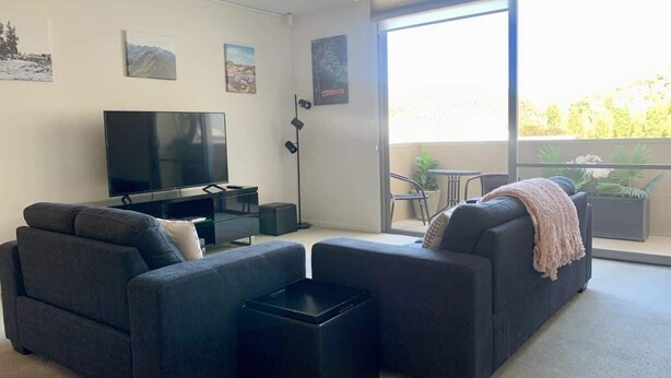 Living area - Apartment City Living (Launceston)