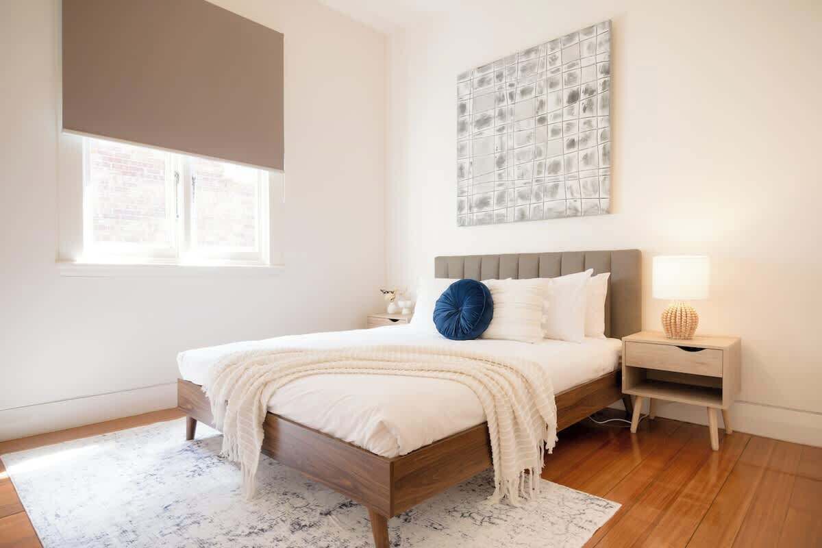 3 bedrooms, travel cot, WiFi, bed sheets