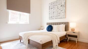 3 bedrooms, travel cot, WiFi, bed sheets