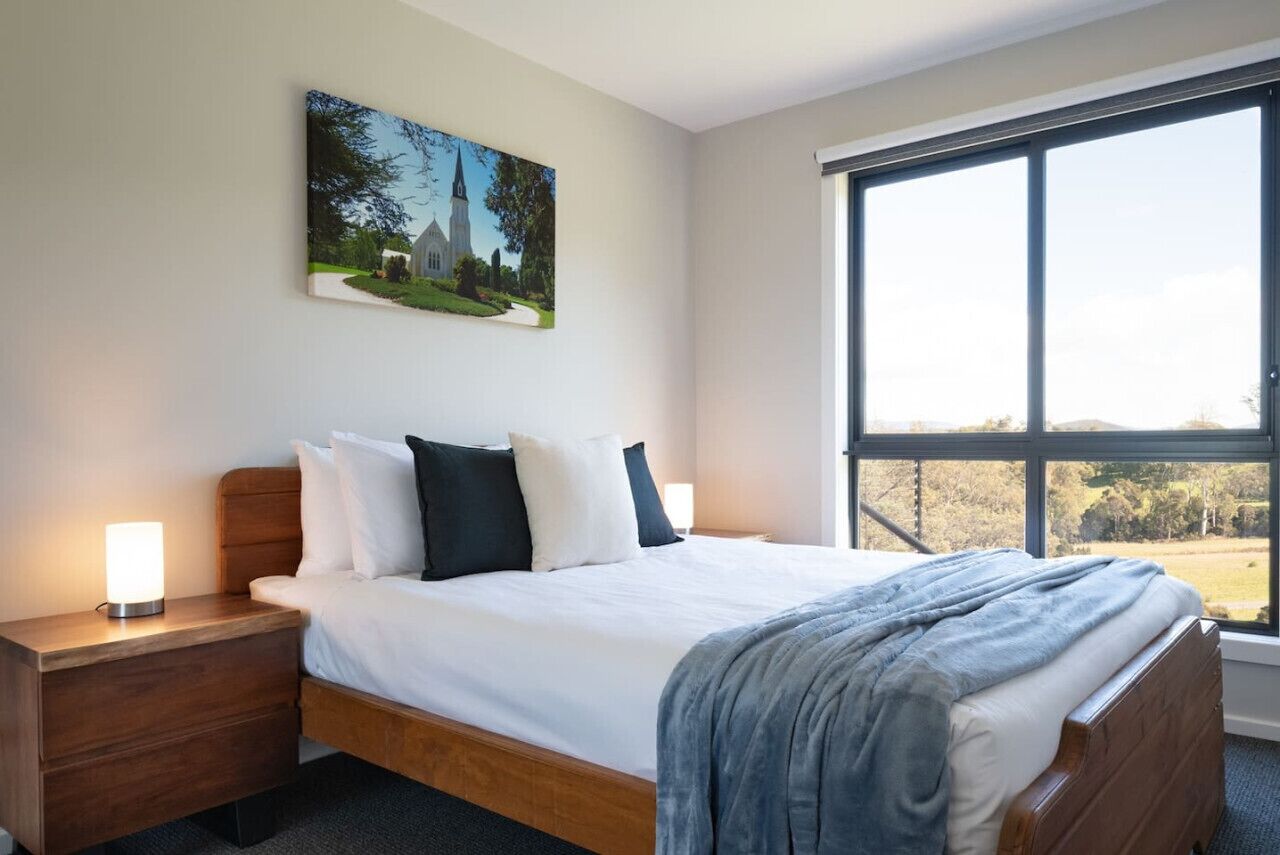 3 bedrooms, iron/ironing board, travel crib, free WiFi