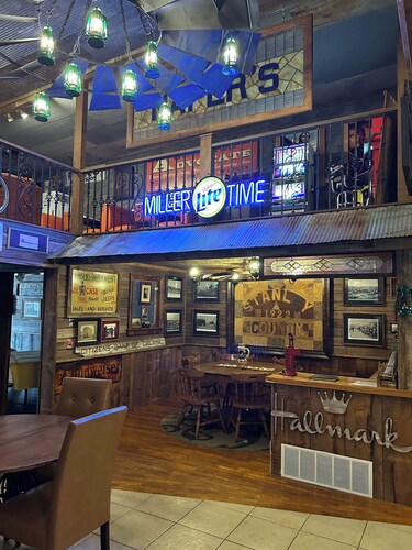 Eclectic lodge in charming Colome, SD