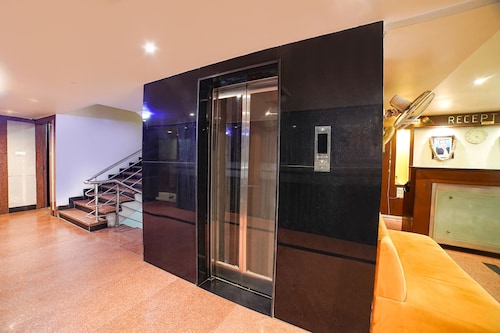 Fabhotel Pleasure Inn