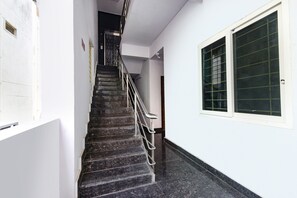 Lobby - Fabhotel Living Tree (Hyderabad)