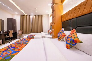 Premium kamer | Lakens van Egyptisch katoen, luxe beddengoed, een kluis op de kamer