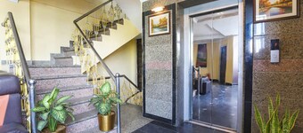 Fabhotel Chamiers Park