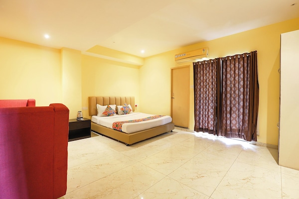 Premium Room | Egyptian cotton sheets, premium bedding, in-room safe, free WiFi
