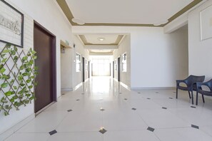 Lobby - Fabhotel Dream Palace (Jaipur)