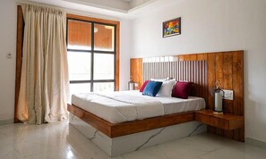 埃及棉床单、高档床上用品、客房内保险箱、免费 WiFi