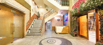 Fabhotel West View