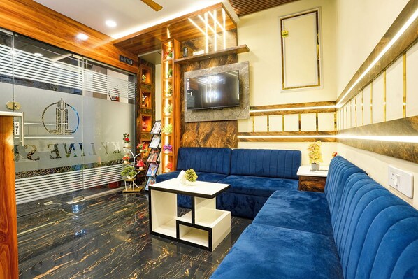 Coin salon dans le hall