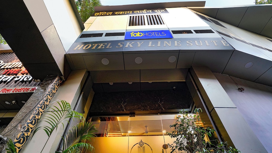 Fabhotel Skyline Suite