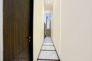 Lobby - Fabexpress Rose Inn (Mumbai)