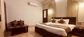 Fabhotel Majestic Heights