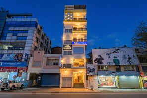 Interior entrance - FabHotel Maark Inn - Tilak Nagar, Jayanagar (Bengaluru)