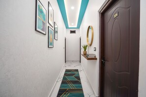 Lobby - FabExpress Awadh Royal (Faizabad)