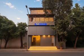 Exterior - FabHotel Millenium (Mumbai)