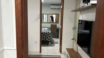 1 quarto, ferros/tábuas de passar roupa, Wi-Fi, roupa de cama