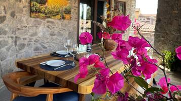 Executive-huoneisto | Ulkoruokailutilat