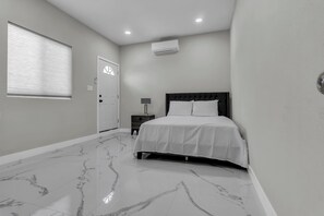 4 Schlafzimmer, Bügeleisen/Bügelbrett, WLAN, Bettwäsche