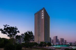 View from property - Madison Hotel Wuxi Luocheng (Wuxi)