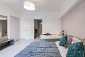 1 bedroom, WiFi, bed sheets