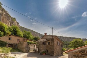 Exterior - Fairy-Tale Tiny House From 17th Century, Koper, Slovenia (Koper)