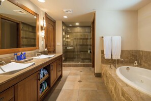 Shower, jetted bath, hair dryer, towels