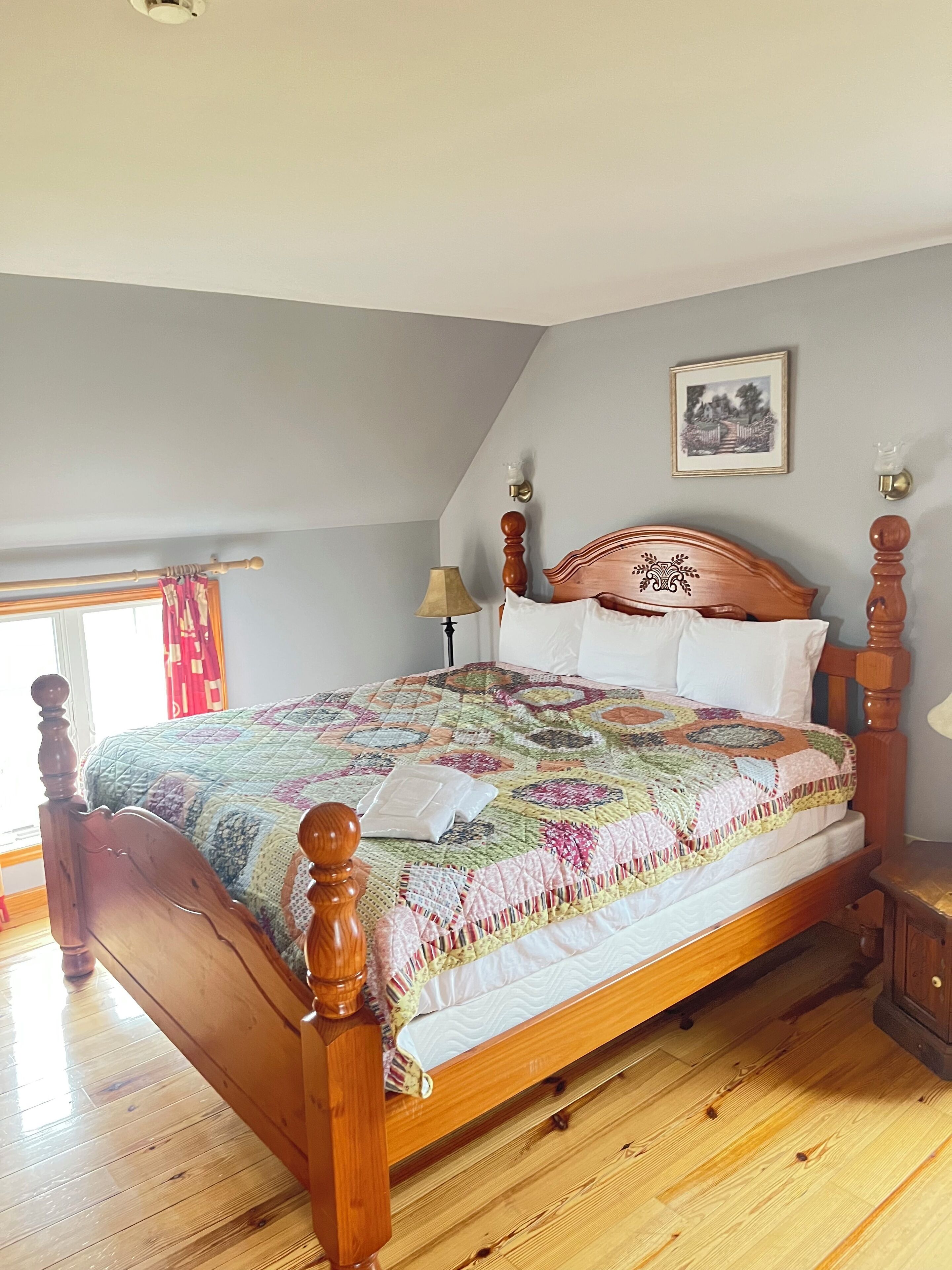 3 bedrooms, travel crib, WiFi