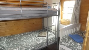 3 camere, Wi-Fi, lenzuola