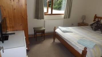 3 chambres, fer et planche Ă repasser, Wi-Fi, draps fournis