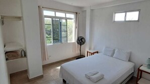 Family Apartment, Balcony, Beach View | Iron/ironing board, free WiFi - Cabañas Don Jorge (Puerto Baquerizo Moreno)