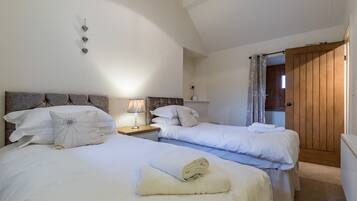 3 chambres, fer et planche Ă repasser, Wi-Fi, draps fournis