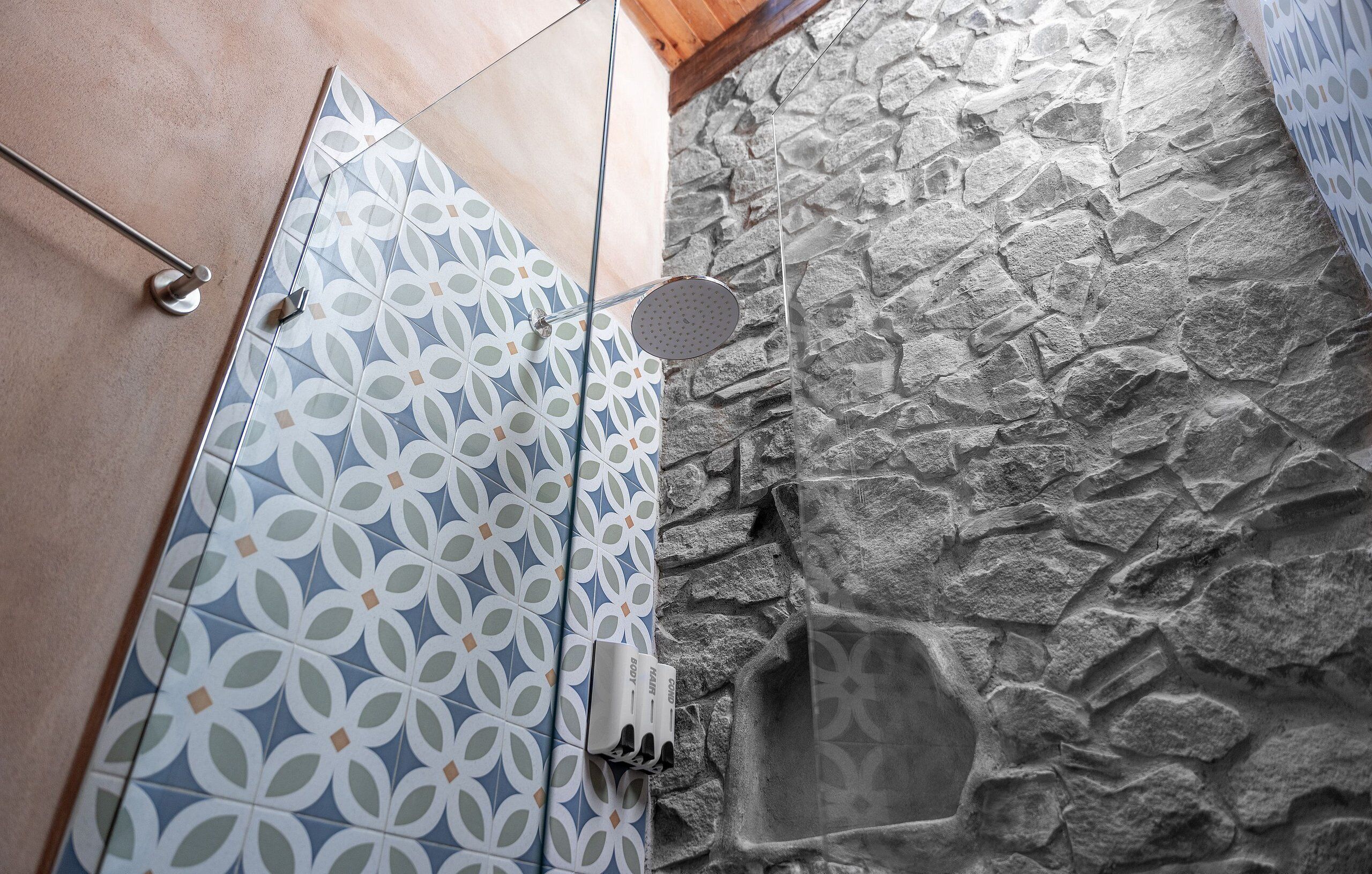 Exclusive Apartment | Bathroom