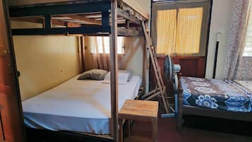 8 habitaciones, tabla de planchar con plancha y wifi