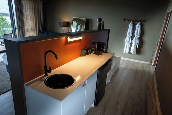 Private kitchen - Wilderluxe Lake Keepit (Keepit)