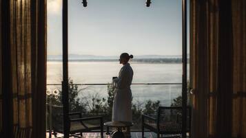 Luxury Tent, Lake View | Balcony view