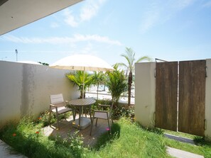 Family Quadruple Room, Non Smoking, Lake View | Courtyard view