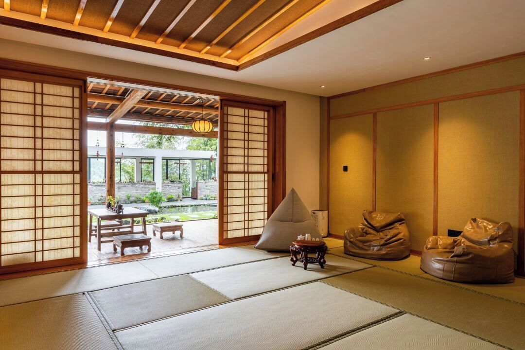 Premium bedding, down duvets, minibar, individually decorated