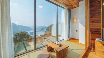 Classic Double Room, Courtyard View | 1 bedroom, premium bedding, down comforters, minibar
