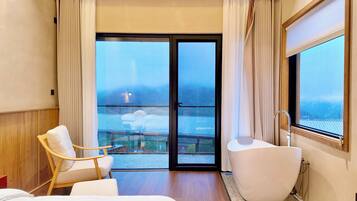 Signature Double or Twin Room | Premium bedding, down comforters, minibar, individually decorated