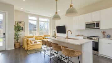 House (1 Bedroom) | Front of property