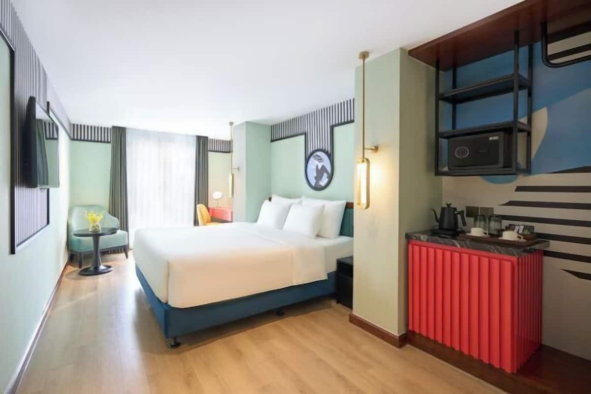 Sengetøy av topp kvalitet, dundyner, senger med overmadrass og minibar