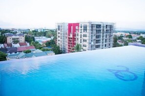 Pool - 20South Luxury One Bedroom Apartment with 24/hrs Onsite Security! (Kingston)