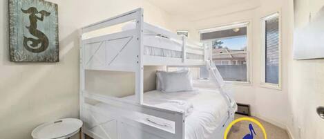 2 間睡房、熨斗/熨衫板、免費 Wi-Fi、床單