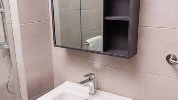 Håndklær, såpe og toalettpapir