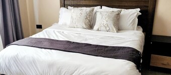 Classic One Bedroom Apartment, Spacious with Modern facilities