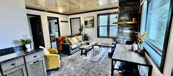 Gooseberry Trailside Suites | Lester River Suite