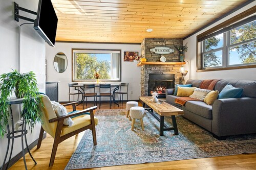 Gooseberry Trailside Suites | French River Suite
